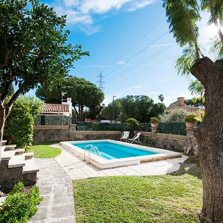 Queen Of The Ocean Villa: Stately Style House With Pool *