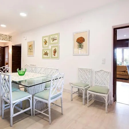 Holiday home Queen Of The Ocean Villa: Stately Style House With Pool *