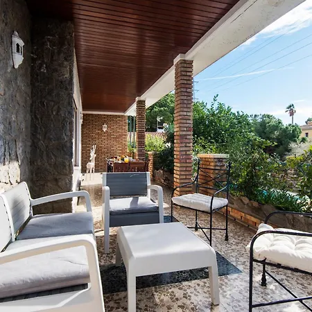 Queen Of The Ocean Villa: Stately Style House With Pool * Malaga