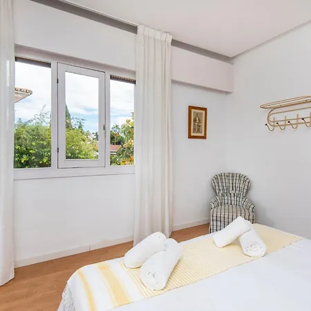 Queen Of The Ocean Villa: Stately Style House With Pool * Malaga