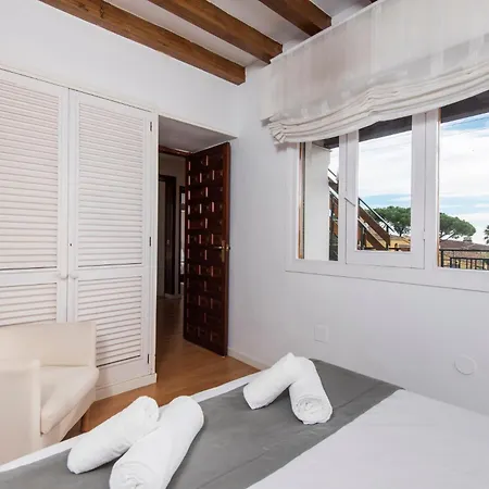 Queen Of The Ocean Villa: Stately Style House With Pool *